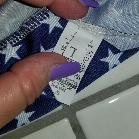 Bikini - Picture 2 of 6